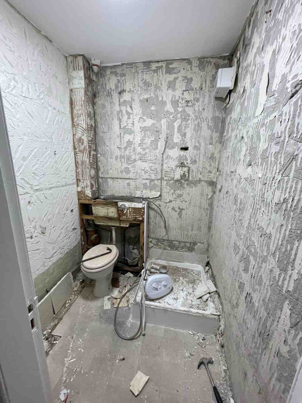 Bathroom Before